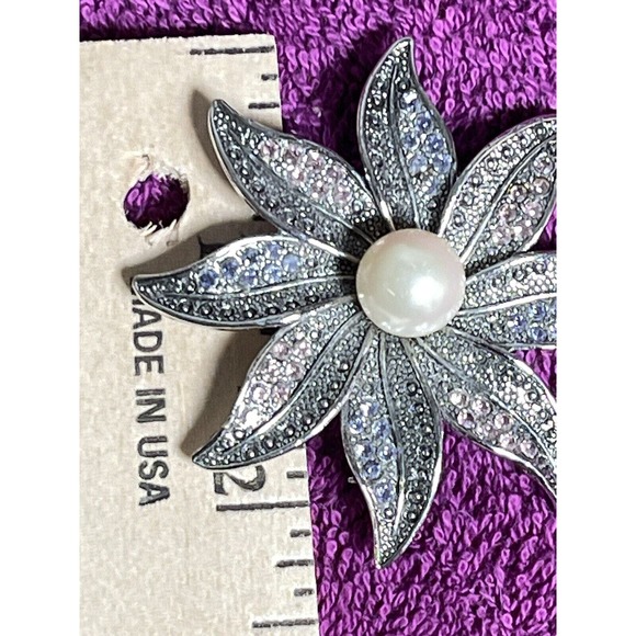 Premier Designs Starburst Pearl Sparkle Silvertone Pin Brooch - Picture 5 of 5
